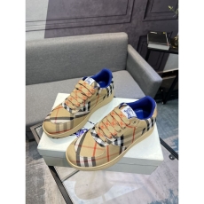 Burberry Low Shoes